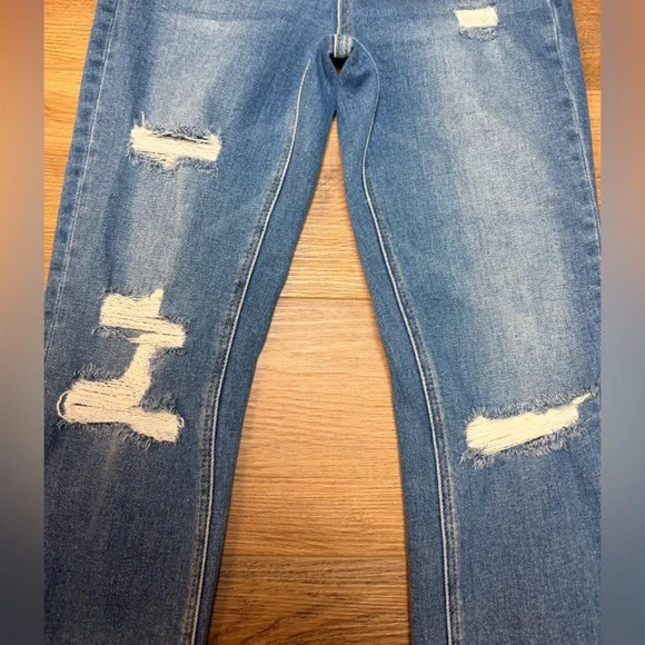 Vervet Distressed Cropped Jeans Size 24 High Rise Stretch Raw Hem Denim EUC - Picture 9 of 16